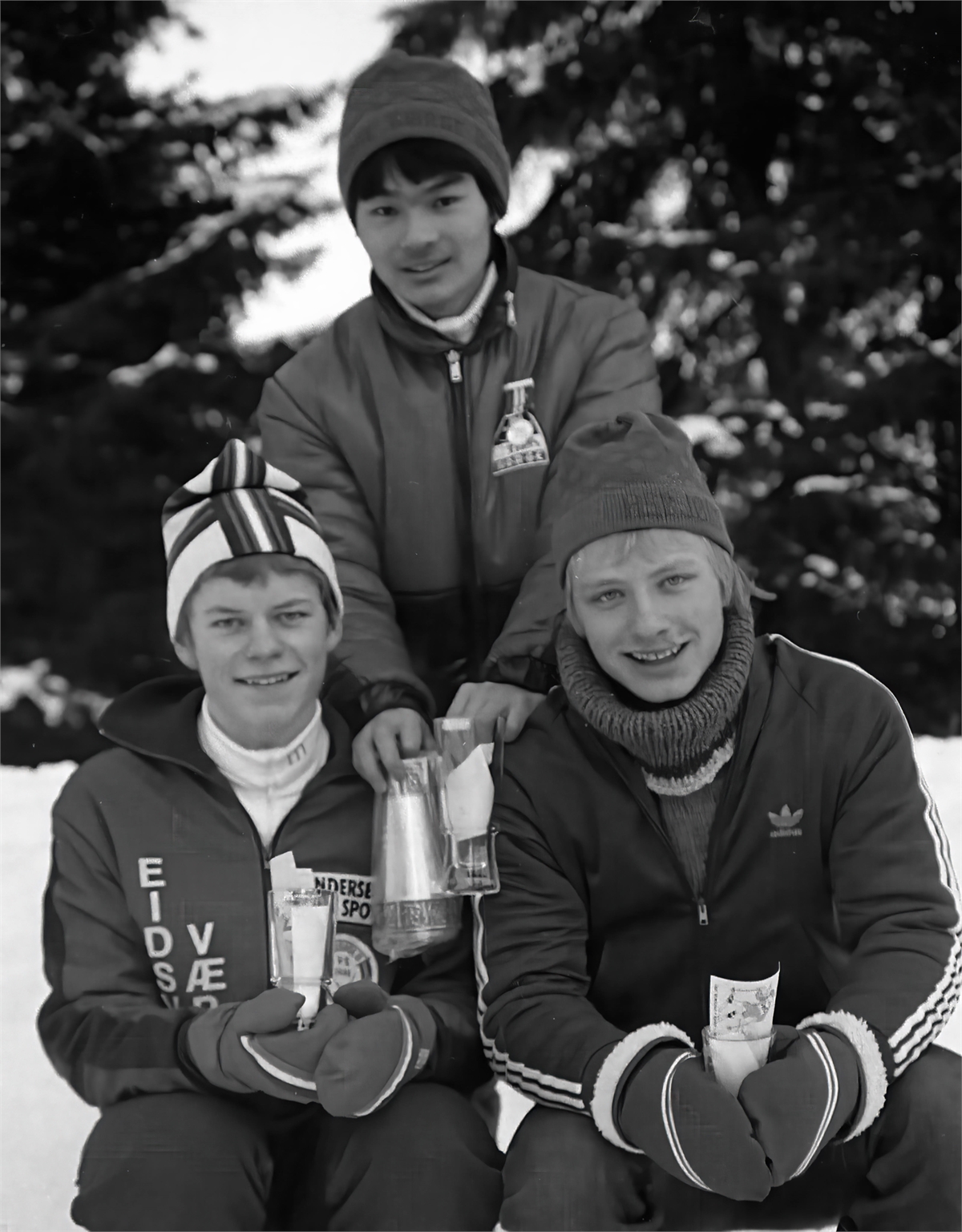 Finnkollen IL KM i hopp 1981. Fra venstre Atle Nordheim - Børge Benum - Asbjørn Olstad - Foto Tom Stalsberg